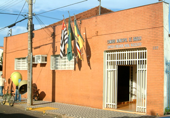 Antigo prédio da Câmara, na rua Santos Dumont, centro