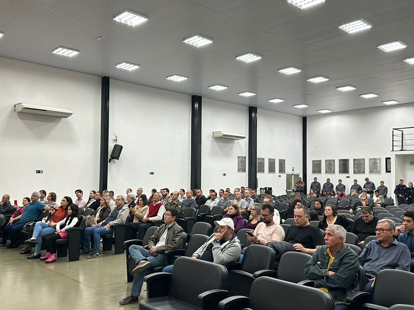 19ª Sessão Ordinária aprova nove projetos e adia outros três