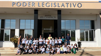 Alunos da COEB fazem visita especial à Câmara Municipal