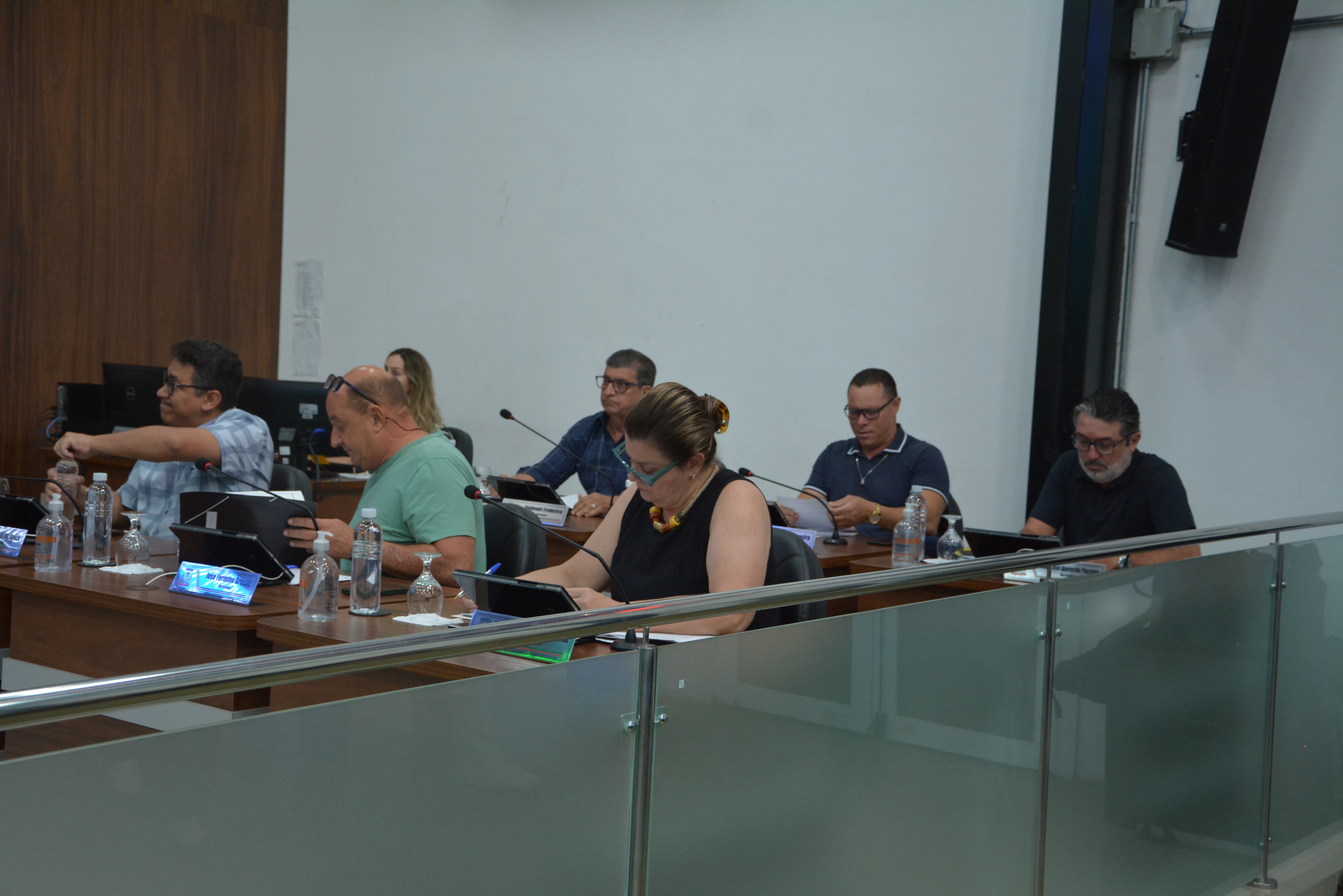 Câmara aprova projeto que determina instalação de detectores de metais em escolas