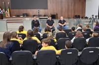 Estudantes do Colégio Champagnat visitam a Câmara Municipal