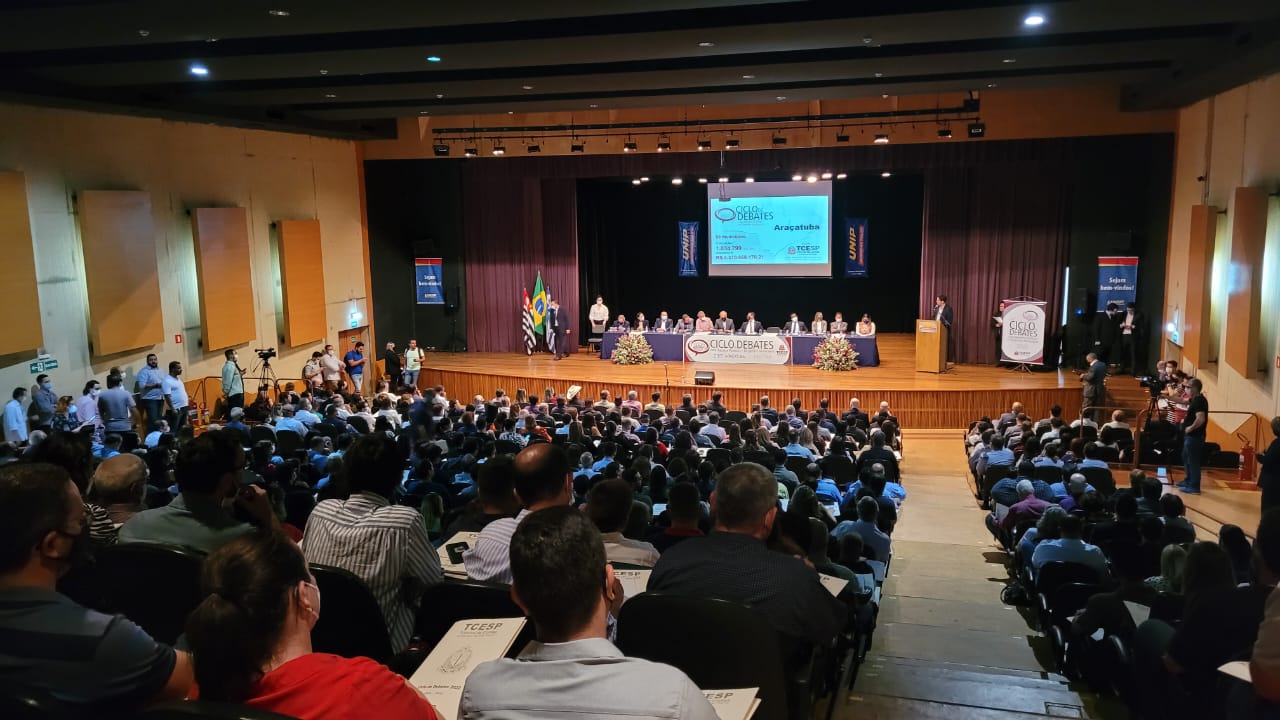 Legislativo prestigia ciclo de debates do Tribunal de Contas