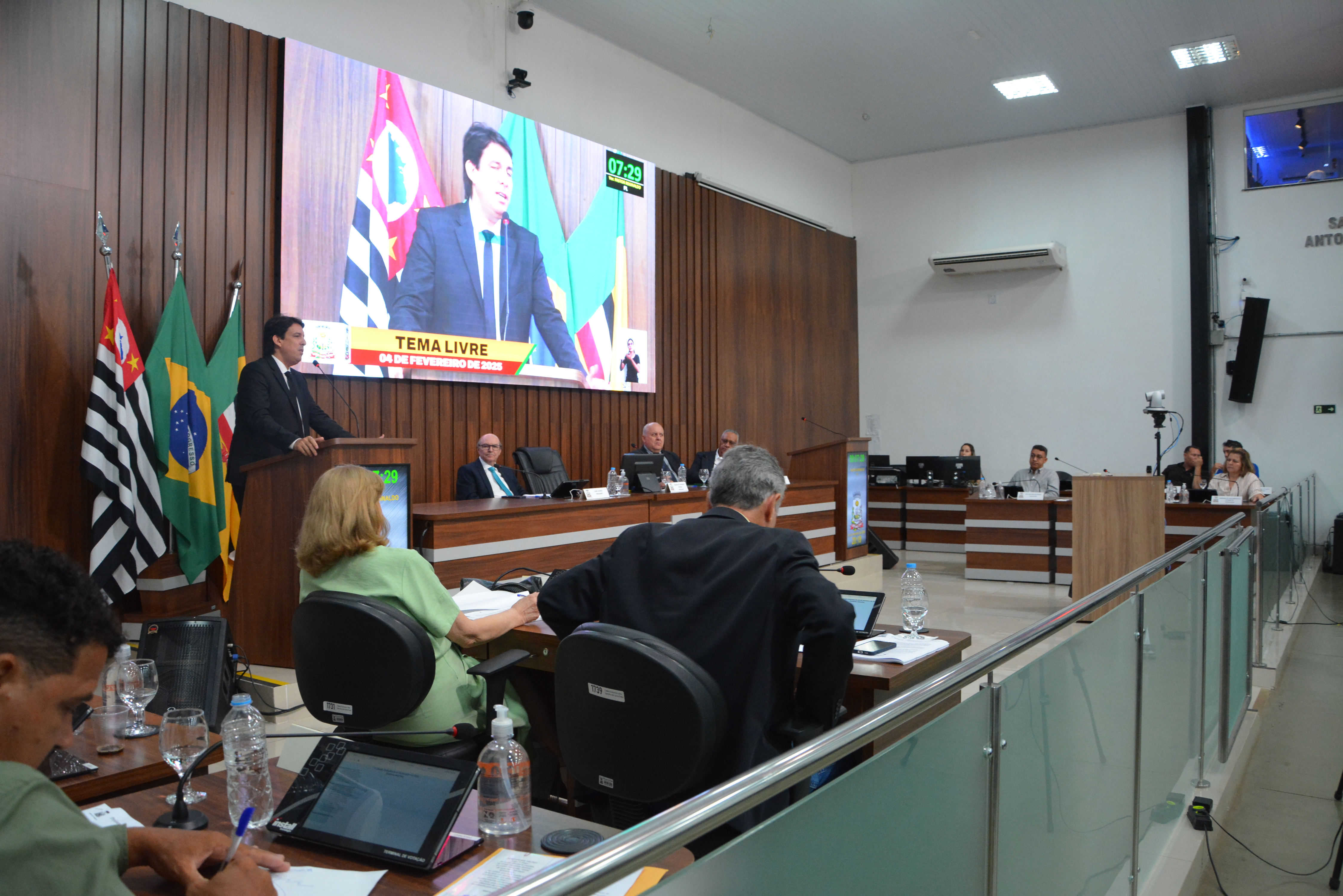 Sessão Extraordinária discutirá auxílio-alimentação a empregados da FUMDEB e outros projetos