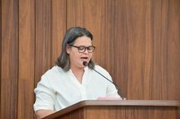 Vereadora Dani do Canil usa da tribuna pela primeira vez em Sessão Ordinária
