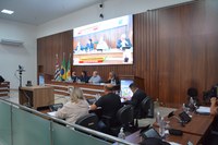 Última sessão do ano tem projeto que dividiu opiniões